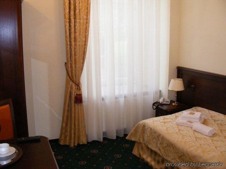 Royal Hotel Modlin Nowy Dwor Mazowiecki Room photo